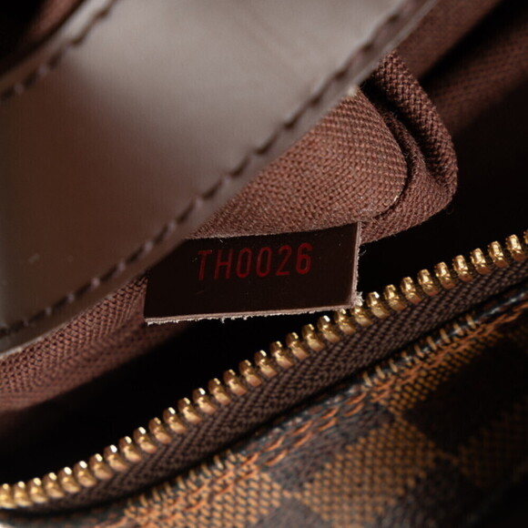 Authentic Louis Vuitton Damier Ebene Naviglio - Picture 8 of 10